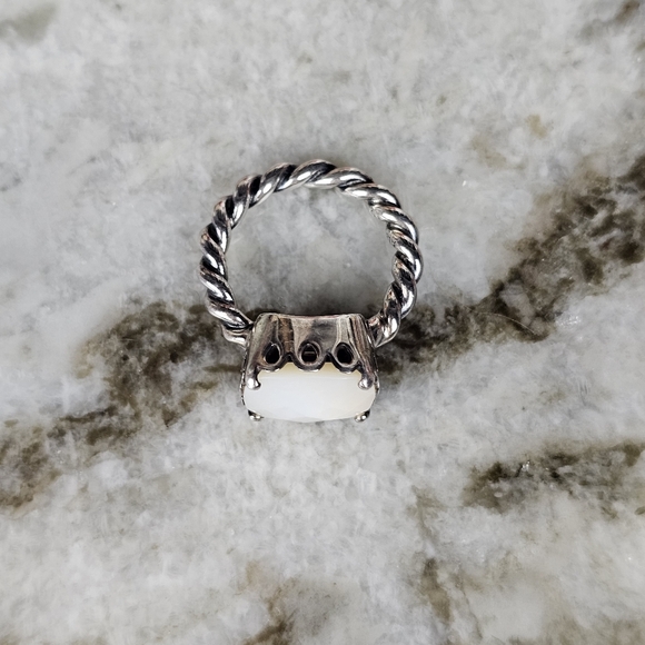 PANDORA Retired Serenity Mother of Pearl Ring - Picture 4 of 9